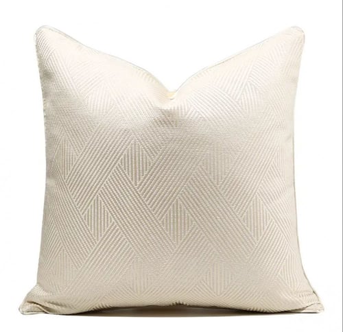 غطا وسادة من الجاكار الفاخر باللون البيج ،مقاس 45x...