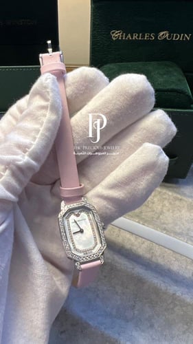 ساعة Harry Winston Emerald ستيل سيلفر مع الماس