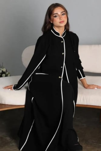 عباية اطراف ملون