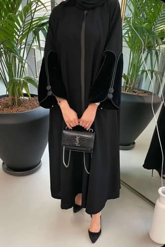 عبايات شتوية مخمل كريب ملكي