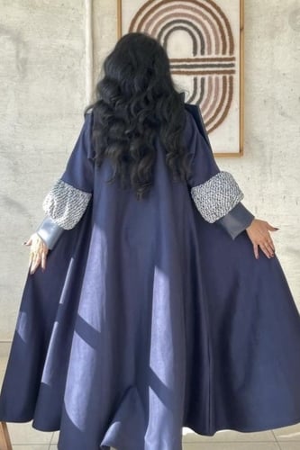 عبايات شمواه كحلي بياقه جلد وكم