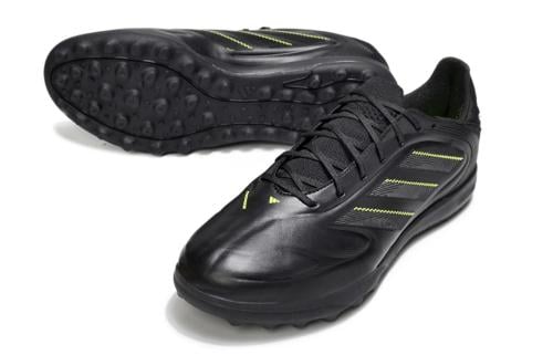 جزمة كرة قدم adidas