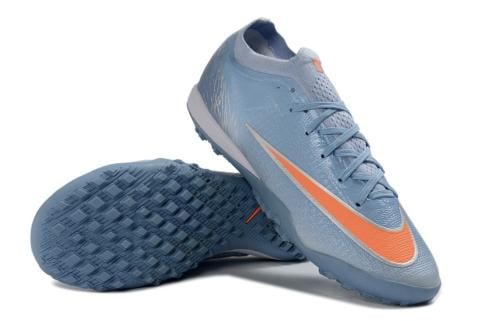جزمة كرة قدم Nike