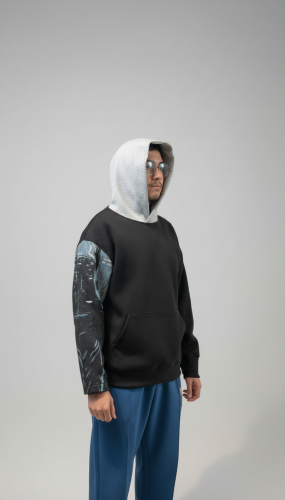 هودي انمي اسود في رصاصي