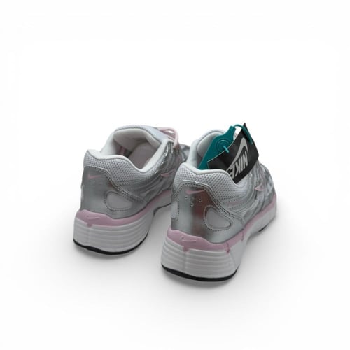 شوز نايك P-6000 سيلفر نسائي