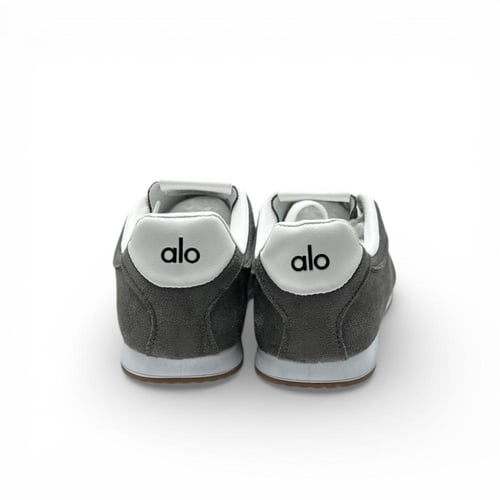 شوز ALO YOGA SUNSET النسائي رصاصي فاتح