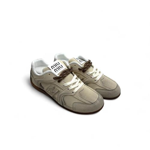 شوز نيو بالانس ميو ميو