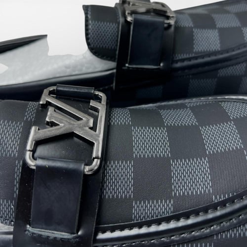 حذاء LV الرسمي الفتنامي