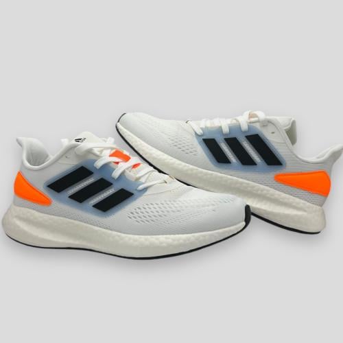 حذاء رياضي adidas الترا بوست الأبيض الماستر