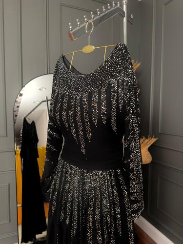 فساتين الاصلي القماش : شيفون اصلي درجه اولى بتطريز...