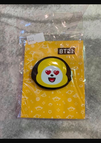 KPOP BTS LOVE PINS (1)