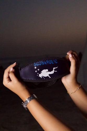 غطاء ماسك الغوص خامة نيوبرين لون كحلي