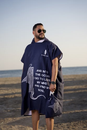 منشفة شاطئ مايكروفايبر لون كحلي