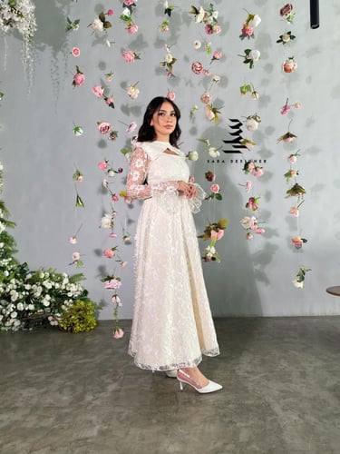 فستان بيج بتطريز كامل