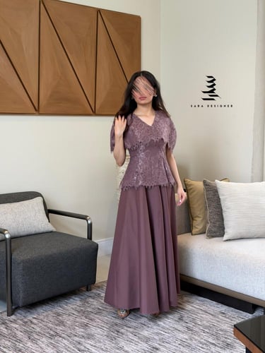 فستان دانتيل