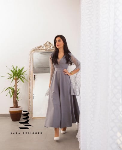 فستان رمادي باكمام طويله