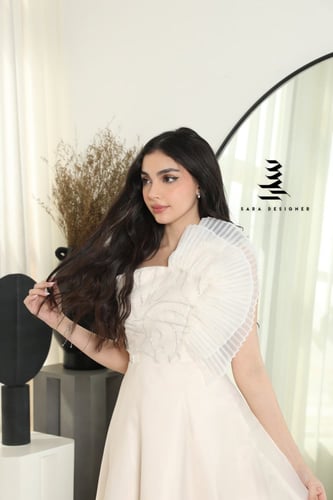 فستان بيج مزين بالشك