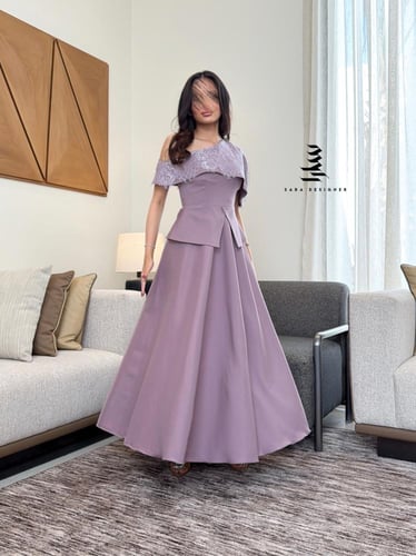 فستان دانتيل موف