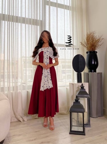 فستان عنابي مع شيفون مُطرز