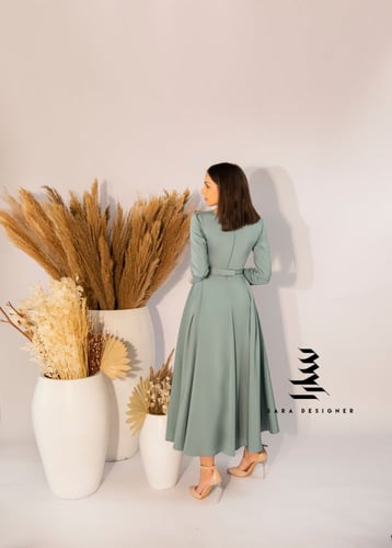 فستان تيفاني مُزين بالشك