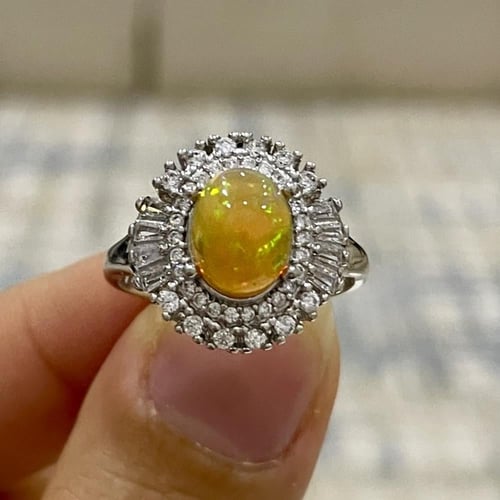 خاتم فضة نسائي بحجر اوبال اثيوبي مرصع زركون سويسري