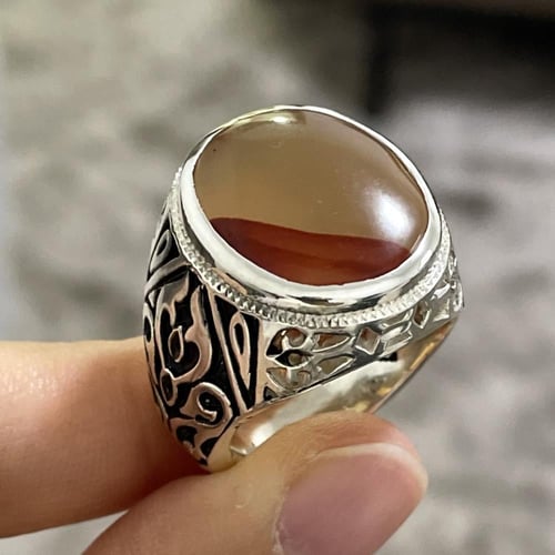 خاتم فضة رجالي بحجر عقيق يماني مزعفر طبيعي
