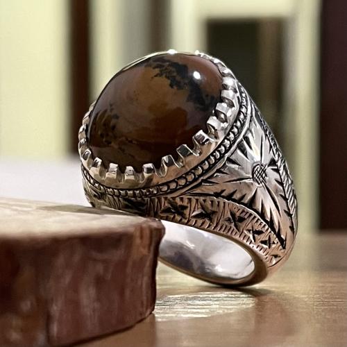 خاتم فضة رجالي بحجر الدم اليماني الطبعي