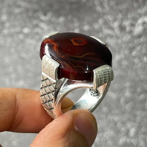 خاتم فضة رجالي بحجر عقيق كرزي يماني طبيعي