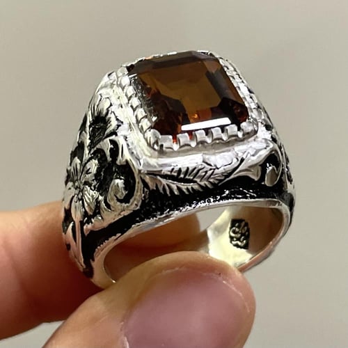 خاتم فضة رجالي بحجر امبريال توباز