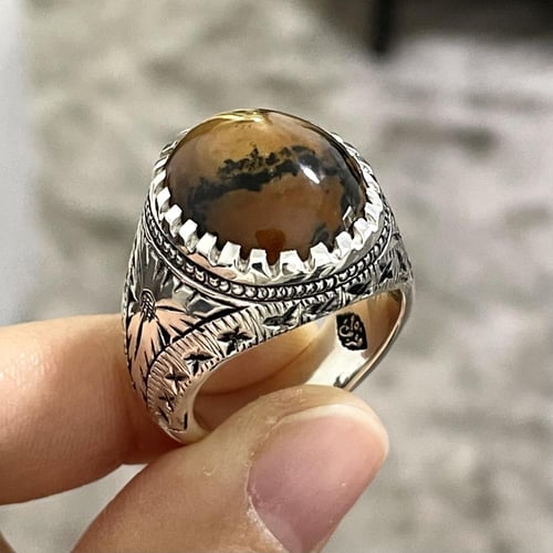 خاتم فضة رجالي بحجر الدم اليماني الطبعي