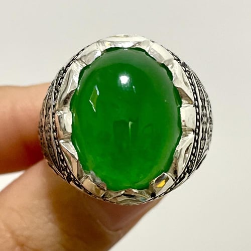 خاتم فضة رجالي بحجر جاد بورمي طبيعي