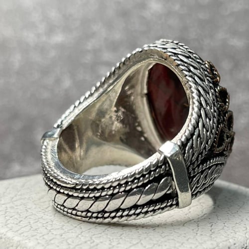 خاتم فضة رجالي بحجر عقيق كرزي يماني طبيعي