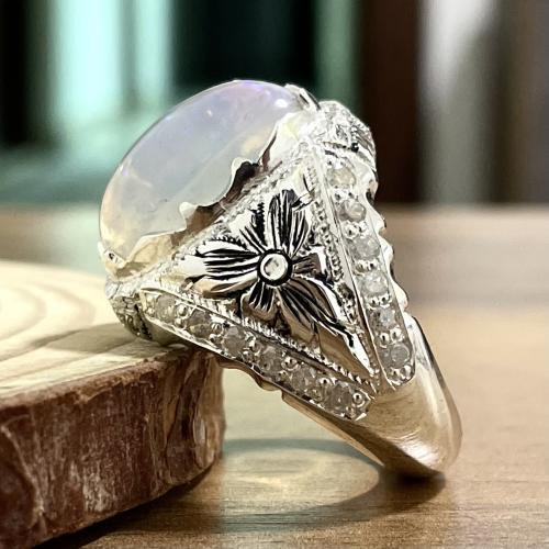 خاتم فضة رجالي بحجر اوبال اثيوبي طبيعي مرصع الماس...