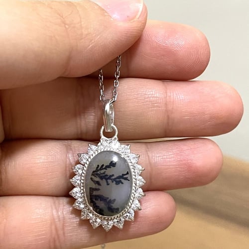 قلادة فضة نسائية بحجر عقيق مشجر يماني طبيعي