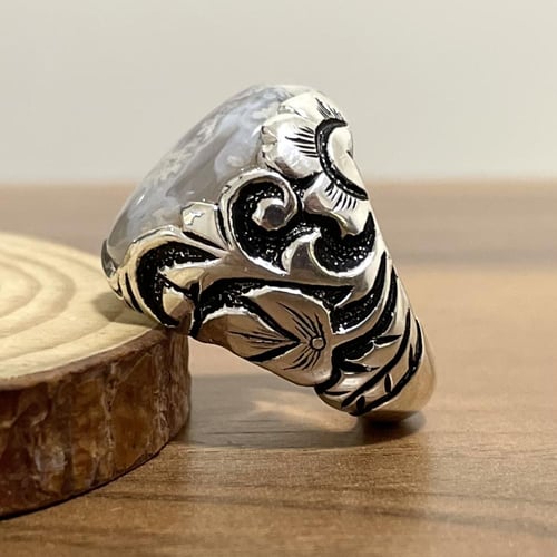 خاتم فضة رجالي بحجر عقيق ورد الربيع الطبيعي