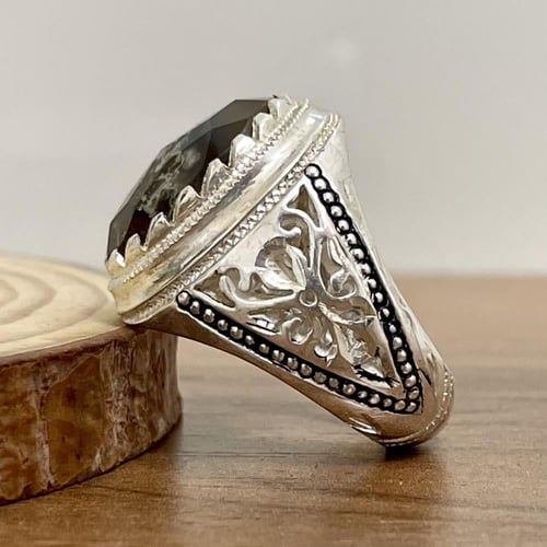 خاتم فضة رجالي بحجر عقيق يماني خرائطي