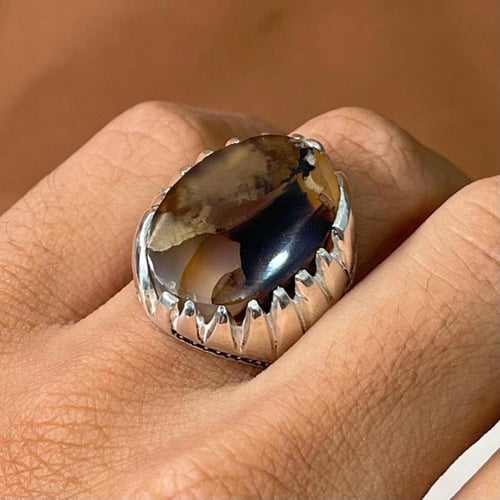 خاتم فضة رجالي بحجر عقيق مصور يماني طبيعي