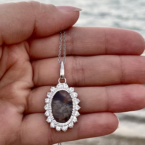 قلادة فضة نسائية بحجر عقيق يماني مشجر طبيعي