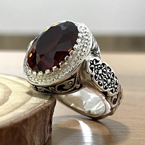 خاتم فضة رجالي بحجر إمبريال توباز