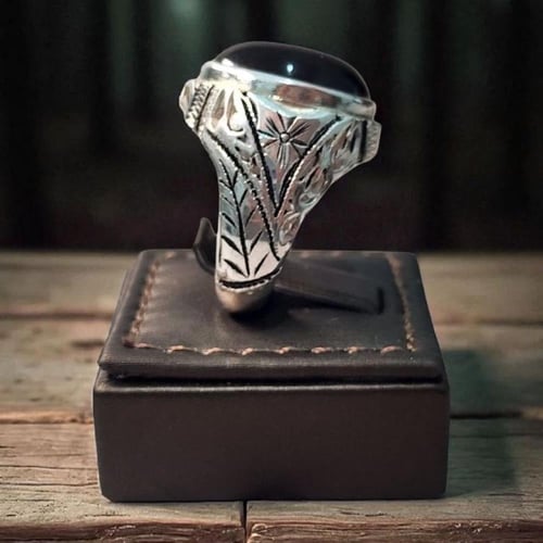 خاتم فضة رجالي بحجر عقيق يماني جزع طبيعي