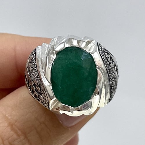 خاتم فضة رجالي بحجر زمرد
