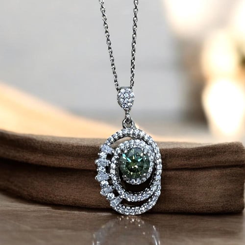 قلادة فضة نسائية بحجر موزنايت بصلابة الالماس مرصع...