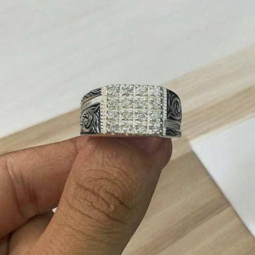 خاتم فضة رجالي مرصع الماس طبيعي