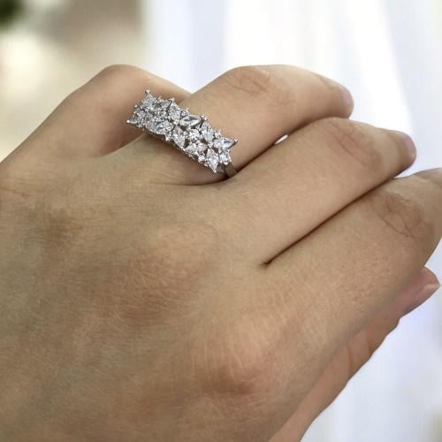 Women's silver ring set with crystal