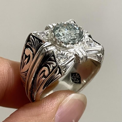 خاتم فضة رجالي بحجر الموزنايت بصلابة الالماس مرصع...