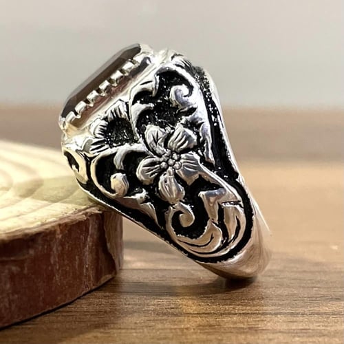 خاتم فضة رجالي بحجر امبريال توباز