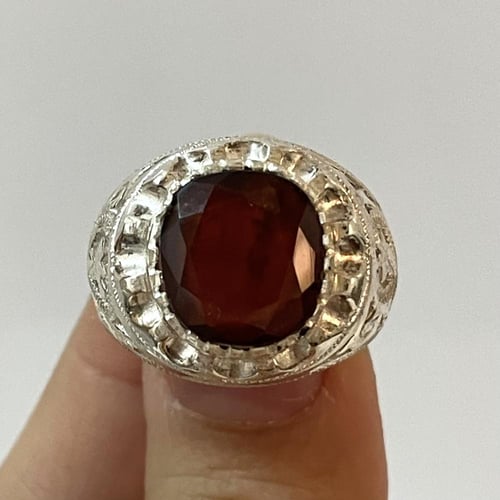 خاتم فضة رجالي بحجر الجارنيت