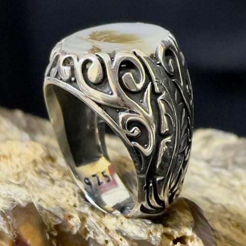 خاتم فضة رجالي بحجر عقيق يماني مشجر