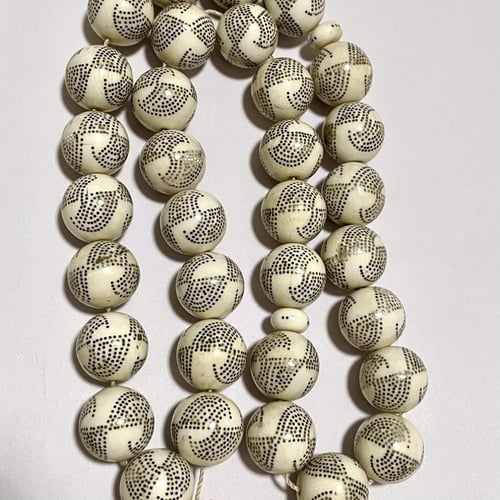 سبحة عاج الفيل 33 تسبيحه مطعَم بالفضه