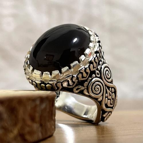 خاتم فضة رجالي بحجر جزع يماني اسود طبيعي